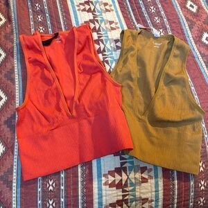 Urban outfitters set of 2 crop tank tops size small